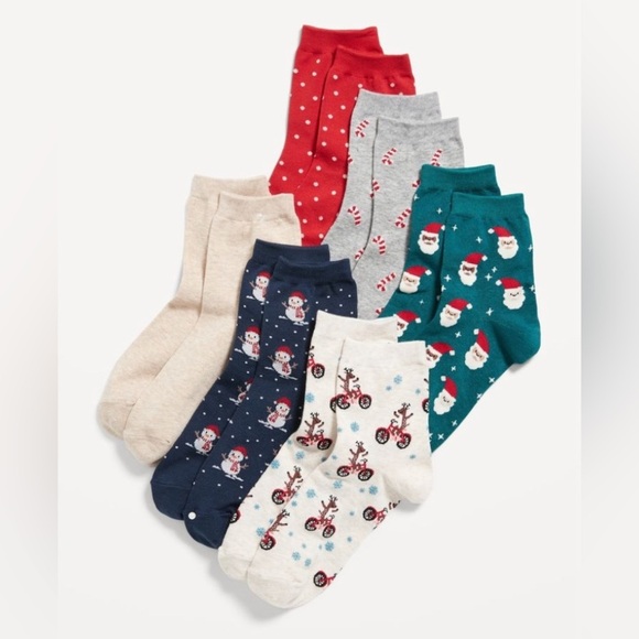 NEW - Old Navy Quarter Crew Socks 6-Pack for Women. Color: Merry Christmas. OS - Picture 1 of 4